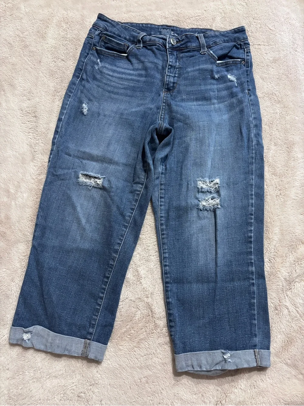 Time and Tru Light Blue Denim Jeans with Contrast Stitching
